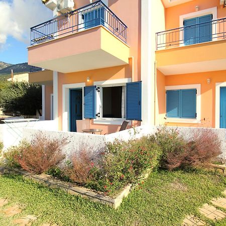 Afrato Village Sea View Apartments 特拉佩扎奇 外观 照片