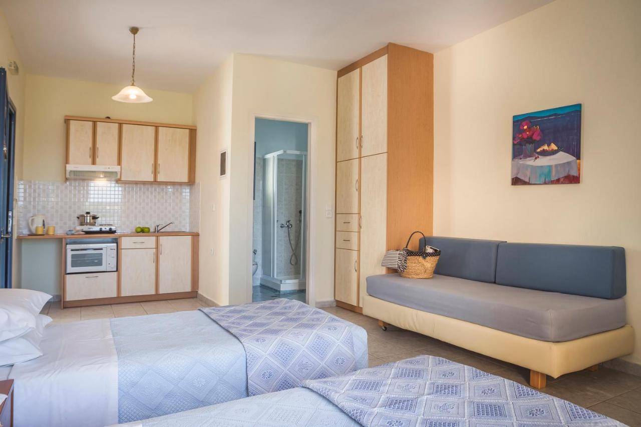 Afrato Village Sea View Apartments 特拉佩扎奇 外观 照片