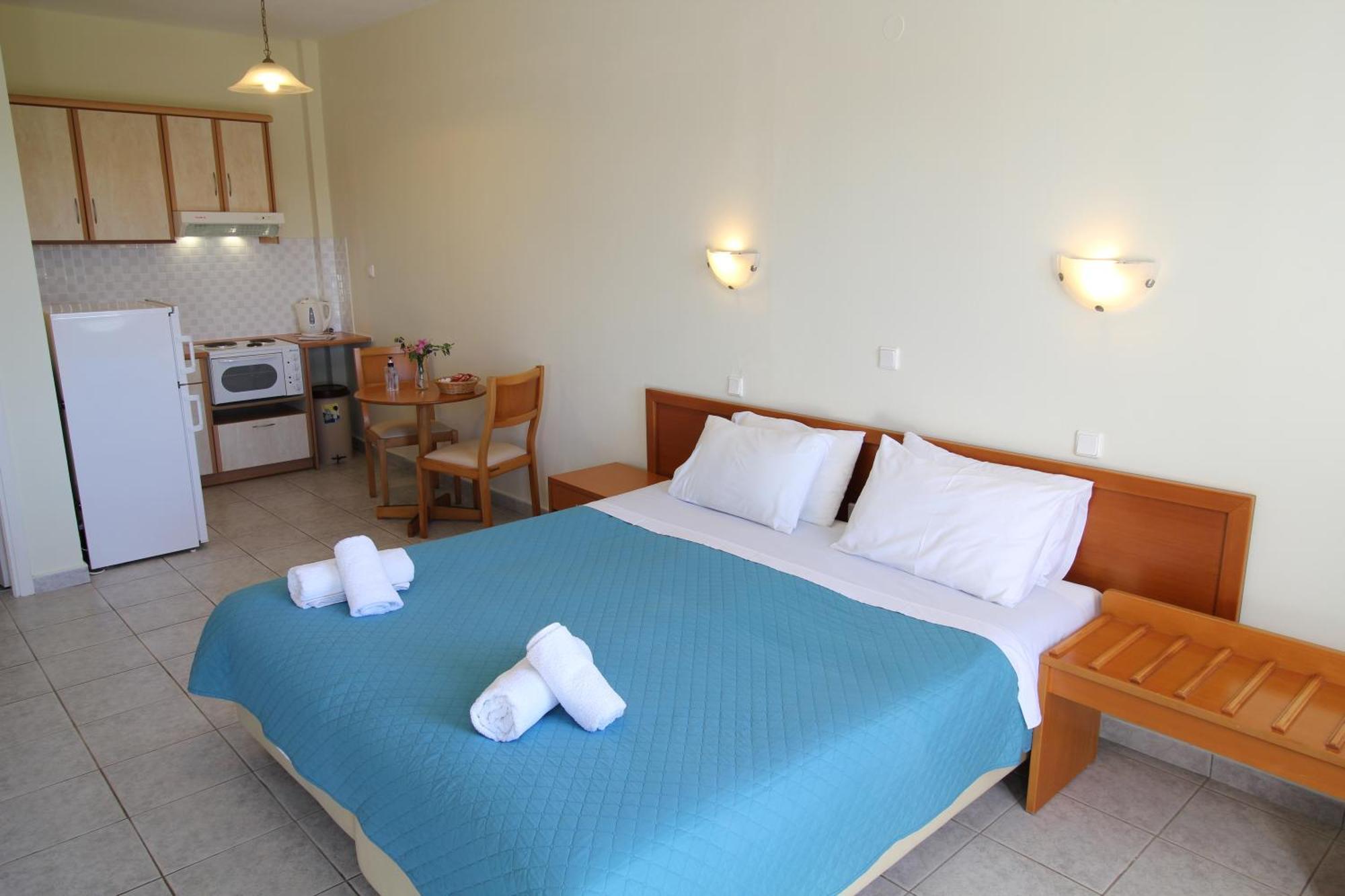Afrato Village Sea View Apartments 特拉佩扎奇 外观 照片